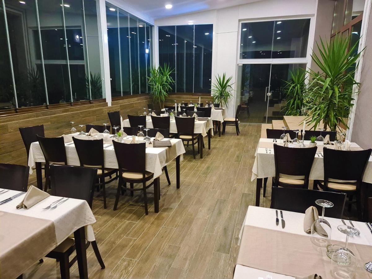 Hotel Orbita Шумен Екстер'єр фото