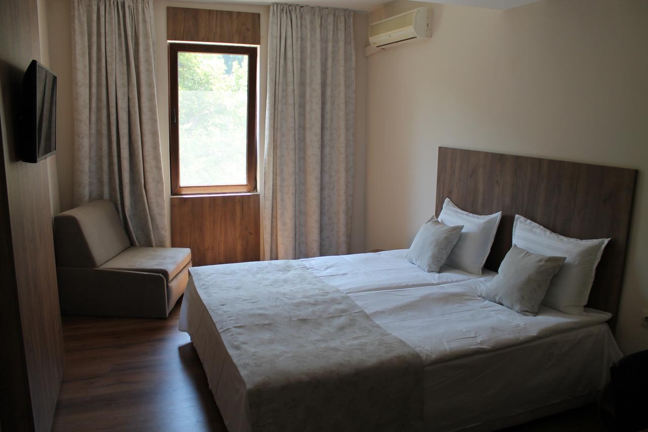 Hotel Orbita Шумен Екстер'єр фото