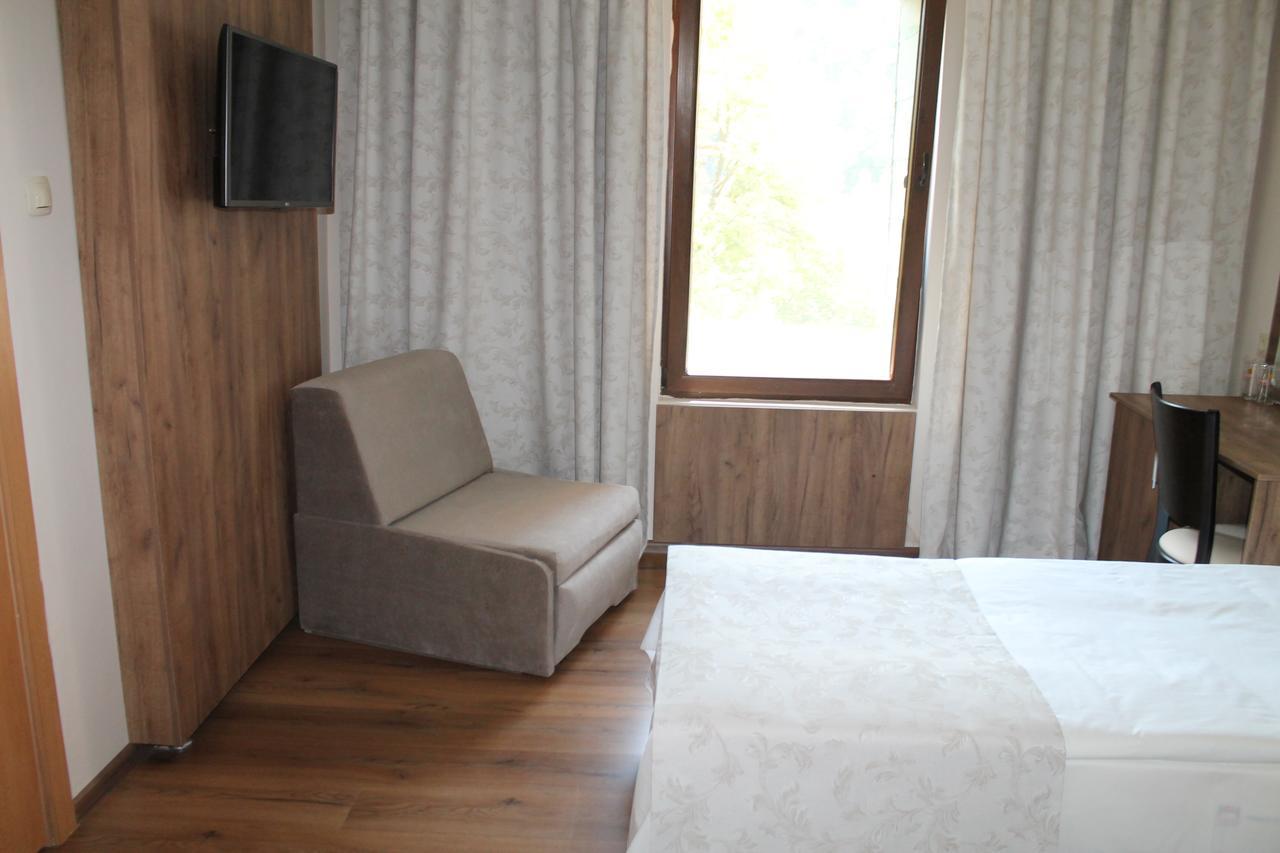 Hotel Orbita Шумен Екстер'єр фото
