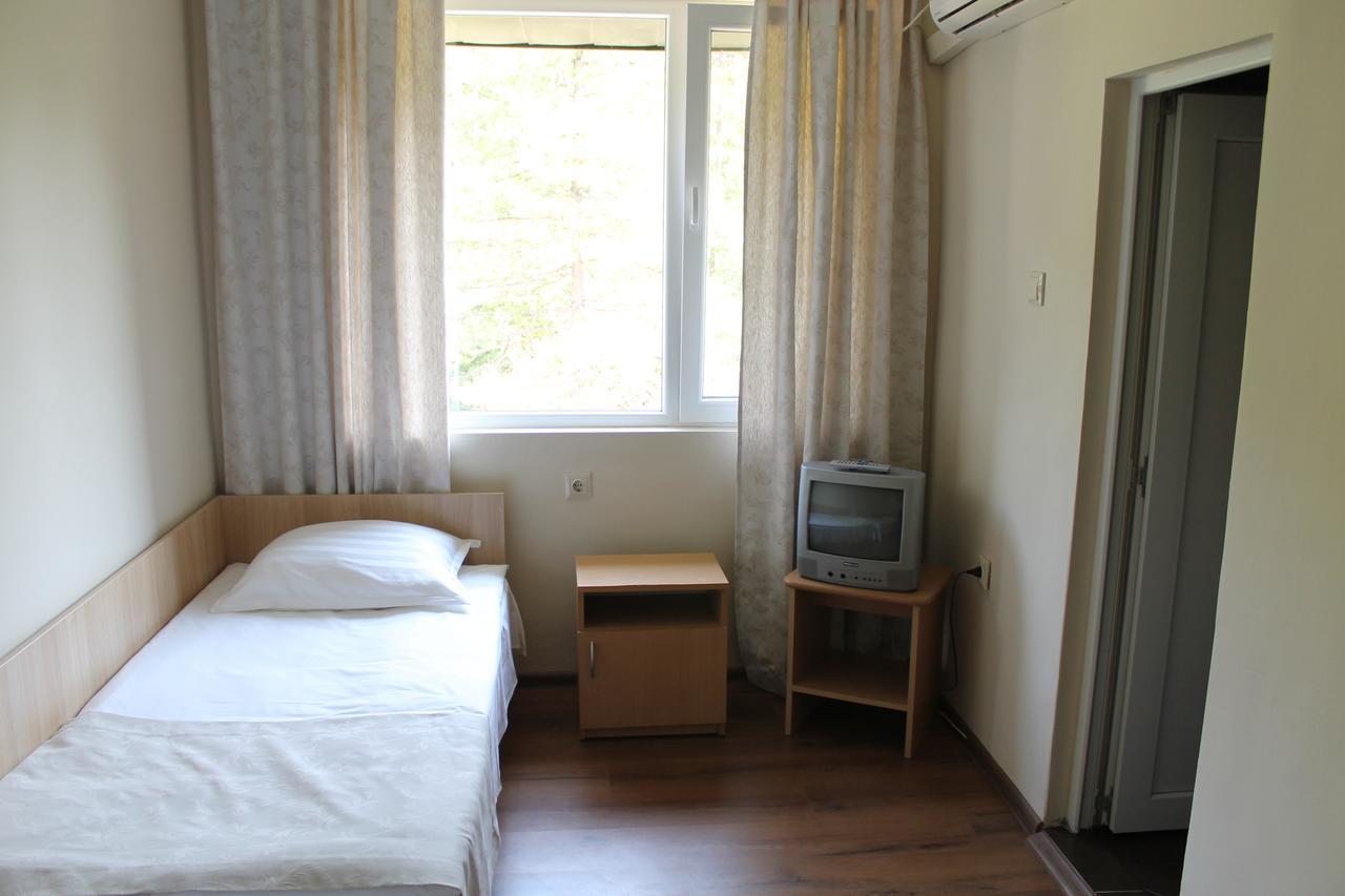 Hotel Orbita Шумен Екстер'єр фото
